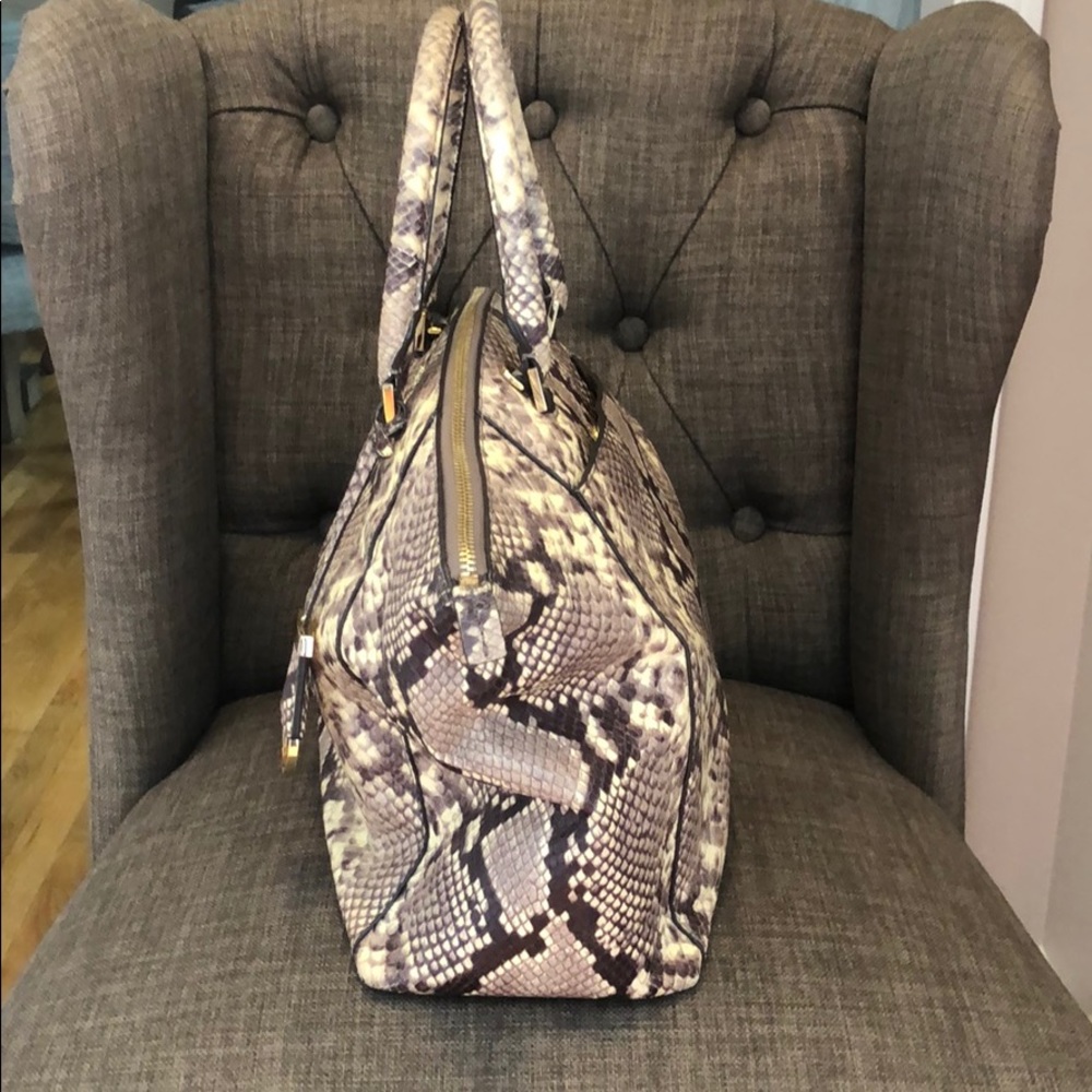 Michael Kors brown and cream snake style bag - Picture 2 of 8